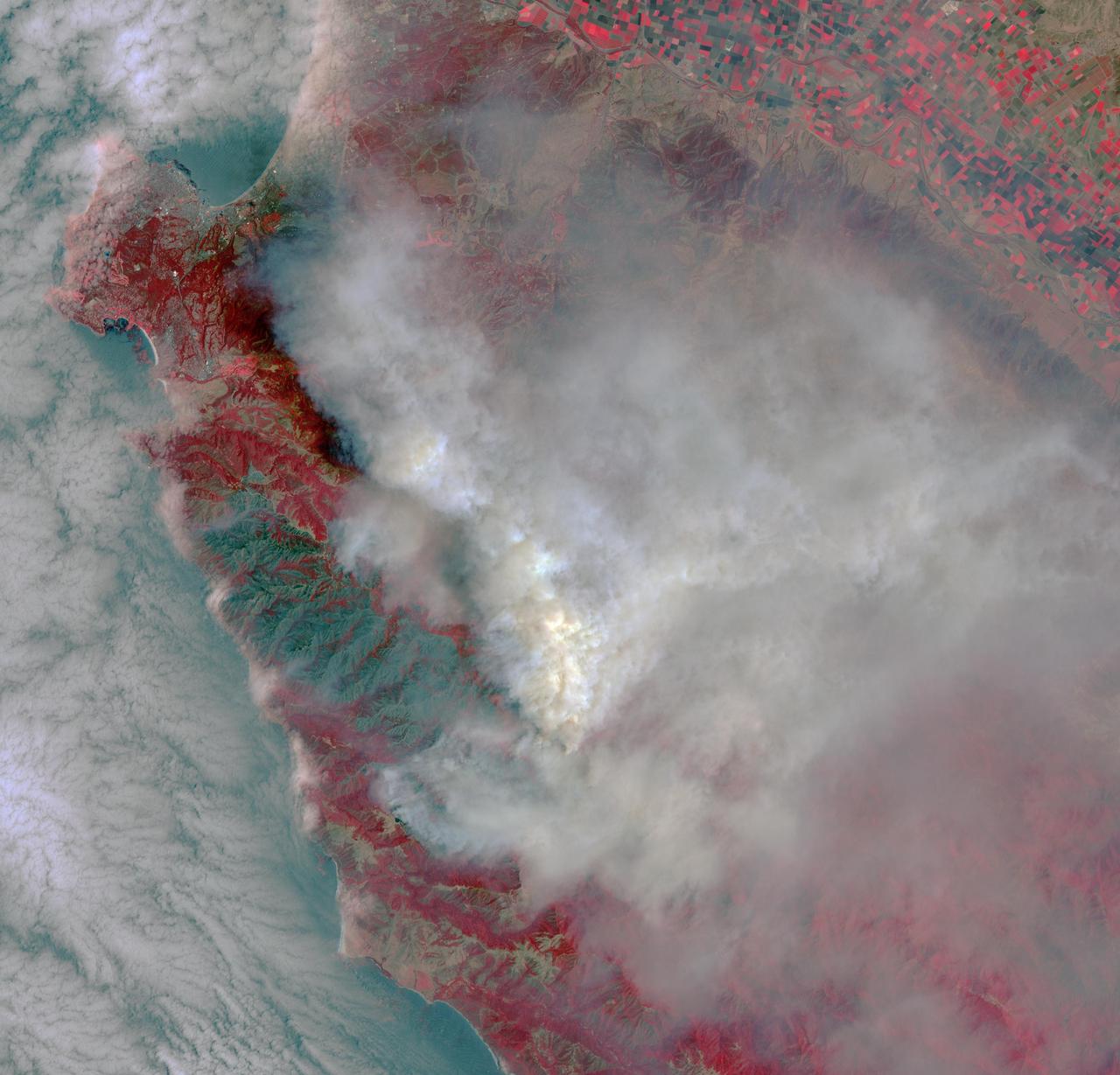 The Soberanes fire, in northern California near Big Sur, had grown to more than 27,000 acres when the Advanced Spaceborne Thermal Emission and Reflection Radiometer (ASTER) instrument on NASA's Terra spacecraft captured this image on July 28, 2016. More than 3,000 personnel are battling the blaze, that is only 10 percent contained. The fire has destroyed 36 homes and caused one fatality. Evacuation orders were issued for a number of nearby communities. The image covers an area of 29 by 30 miles (46 by 48 kilometers), and is located at 36.4 degrees north, 121.8 degrees west.   http://photojournal.jpl.nasa.gov/catalog/PIA20722