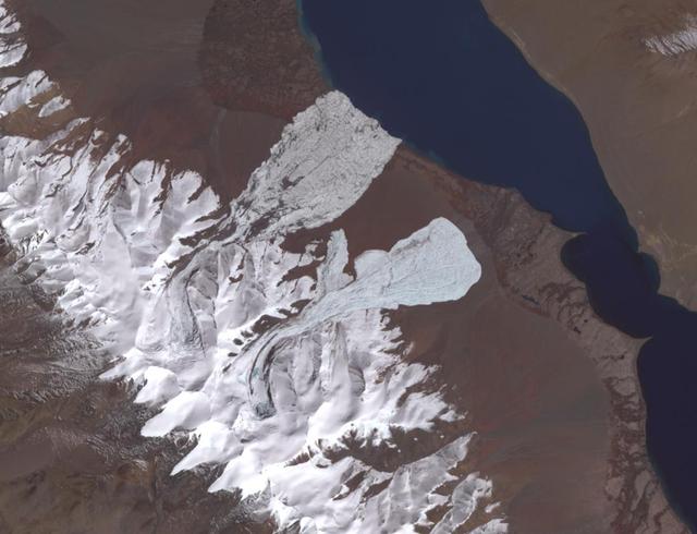 On July 17, 2016, one of the largest ice avalanches ever recorded tumbled down a Tibetan mountain, killing 9 people. The cause of the collapse is still unclear. On September 22, a second glacier, 1.9 miles (3 kilometers) farther south, collapsed. Geologists investigating the July collapse warned about the possibility of a second collapse, which did occur. The image covers an area of 7.8 by 10.2 miles (12.6 by 16.4 kilometers), was acquired October 4, 2017, and is located at 334 degrees north, 82.3 degrees east.  http://photojournal.jpl.nasa.gov/catalog/PIA21069