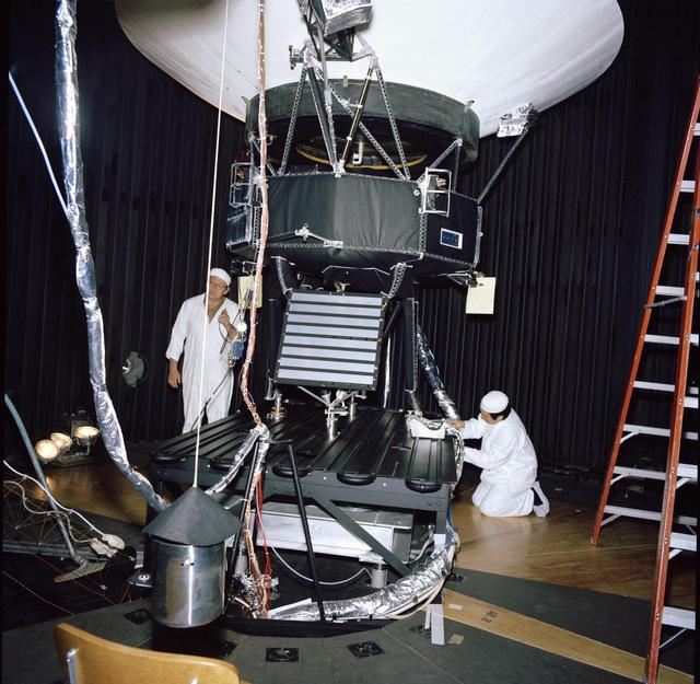 NASA image: Voyager Test Model Configuration