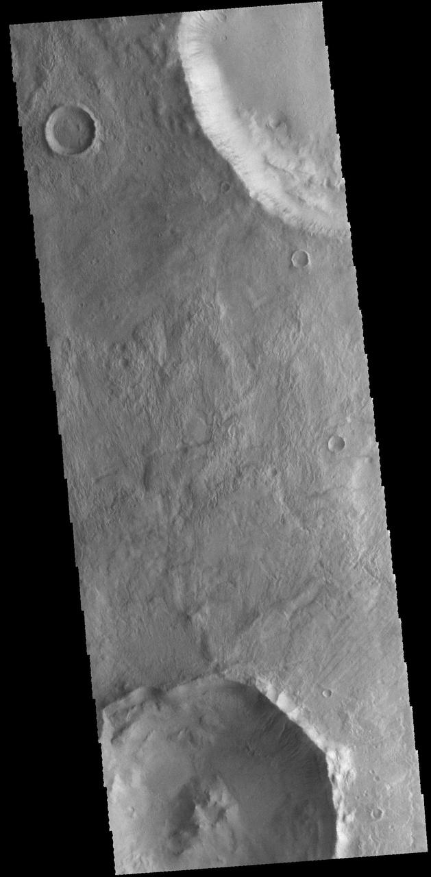Today's VIS image shows unnamed craters in Terra Sirenum.  Orbit Number: 68429 Latitude: -40.8094 Longitude: 196.569 Instrument: VIS Captured: 2017-05-18 10:31  https://photojournal.jpl.nasa.gov/catalog/PIA21788