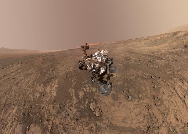 NASA image: Mount Sharp 'Photobombs' Curiosity