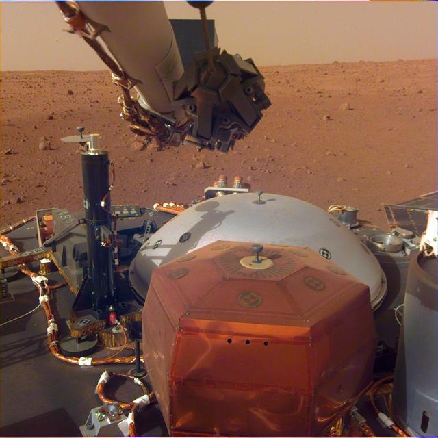 NASA image: Full View of InSight's Deck and Two Science Instruments