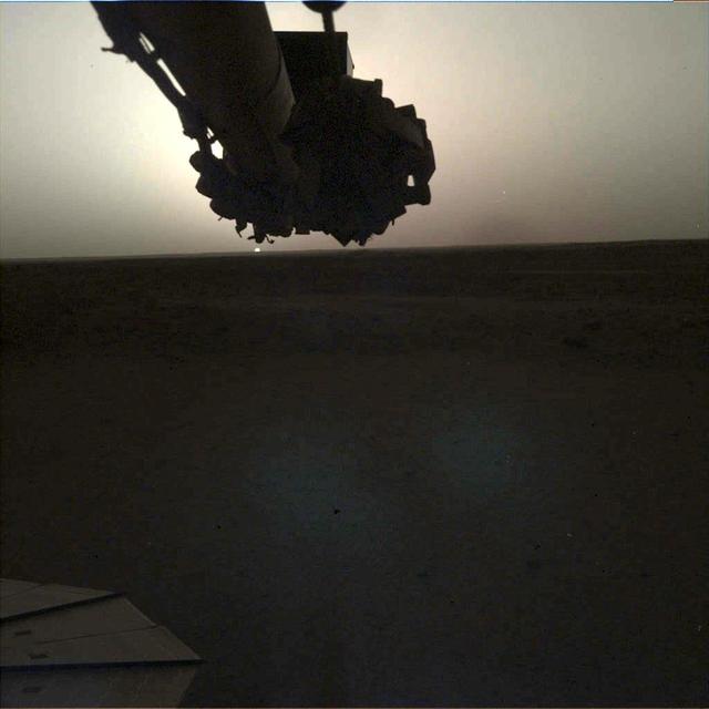 InSight Images a Sunrise on Mars