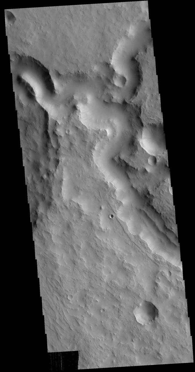 This VIS image shows part of Indus Vallis. Indus Vallis is 300km long (186 miles) and is located in Terra Sabaea. Orbit Number: 78900 Latitude: 19.8775 Longitude: 36.769 Instrument: VIS Captured: 2019-09-27 22:44 https://photojournal.jpl.nasa.gov/catalog/PIA23510