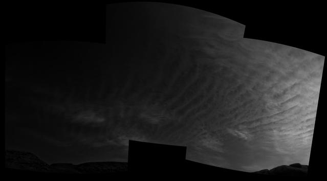 NASA image: Curiosity Navigation Cameras Spot Twilight Clouds on Sol 3075