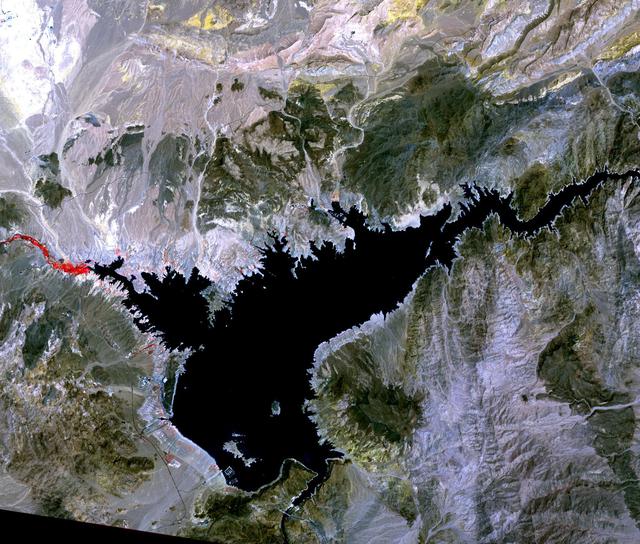 NASA image: Lake Mead, 2021