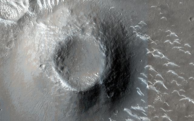 NASA image: The Zhurong Rover Explores Utopia Planitia