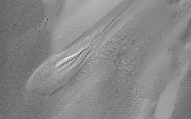 NASA image: A Large New Slump in Eos Chasma
