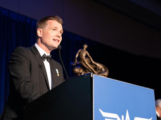 NASA image: Ingenuity Chief Pilot Speaks at Collier Dinner