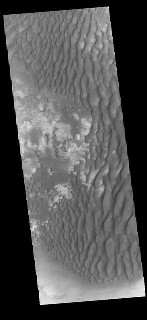 NASA image: Kaiser Crater Dunes