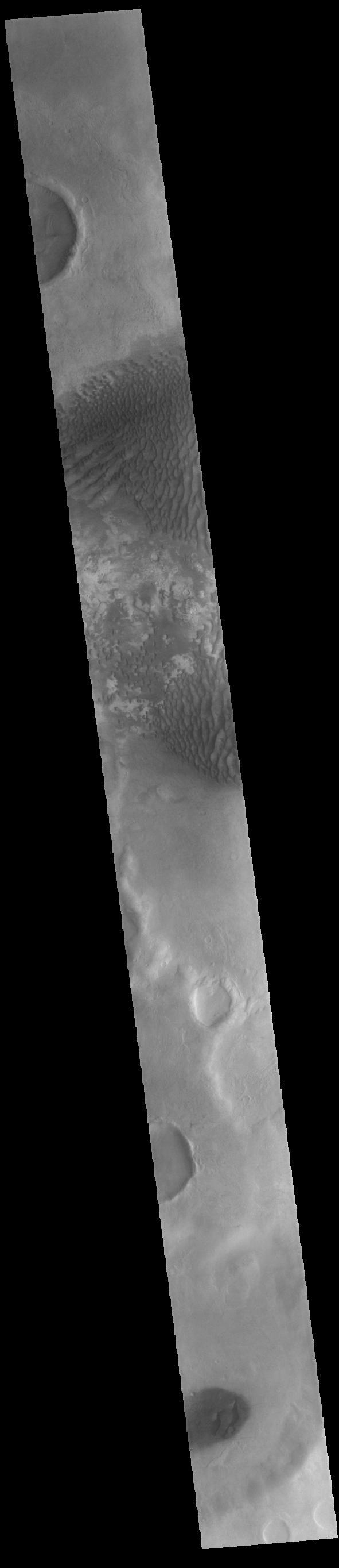 NASA image: Kaiser Crater Dunes