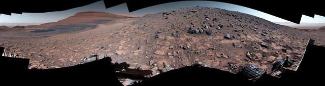 NASA image: Curiosity Views Gediz Vallis Ridge