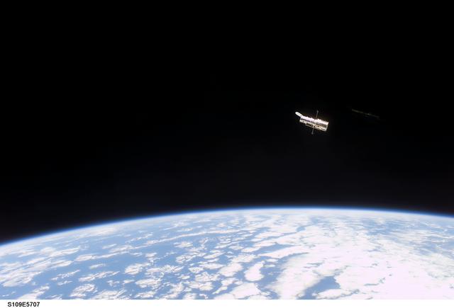NASA image: HST deployed after repairs