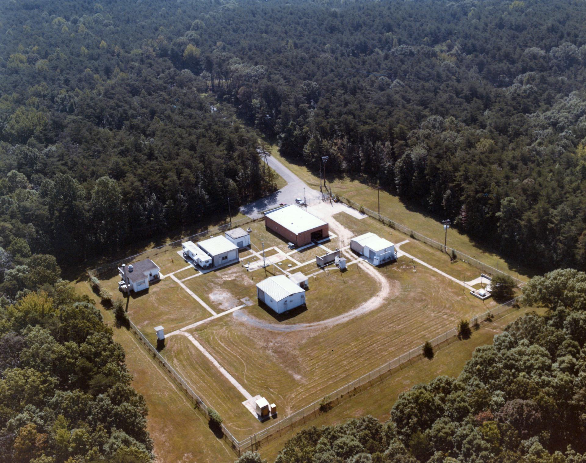 Aerial photograph from 1984 showing buildings at Area 400, a portion of the campus of NASA's Goddard Space Flight Center in Greenbelt, Md.