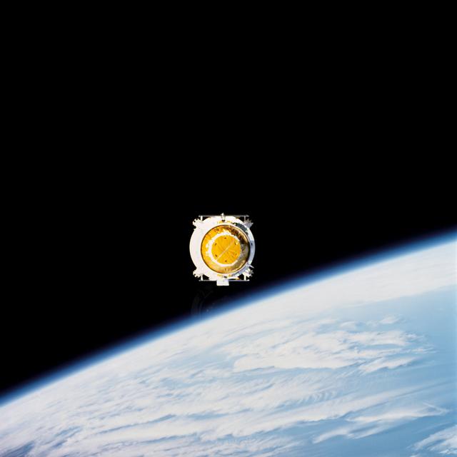 NASA image: STS-30 inertial upper stage (IUS) with Magellan deployment