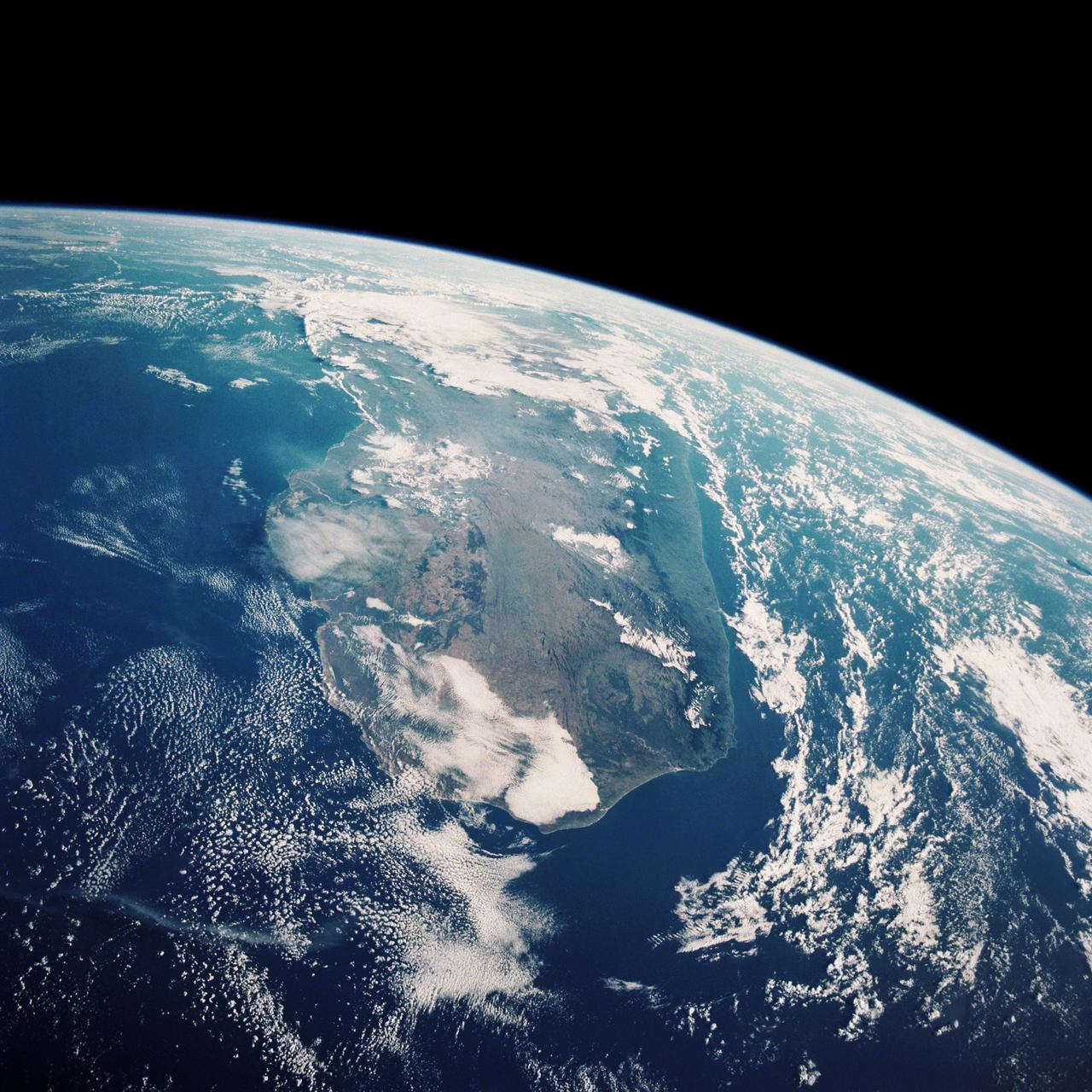 STS033-82-103 (22-27 Nov. 1989) --- This oblique view of the southern half of Madagascar was taken by the crew members of the Space Shuttle Discovery as they orbited Earth at an altitude of 289 nautical miles.