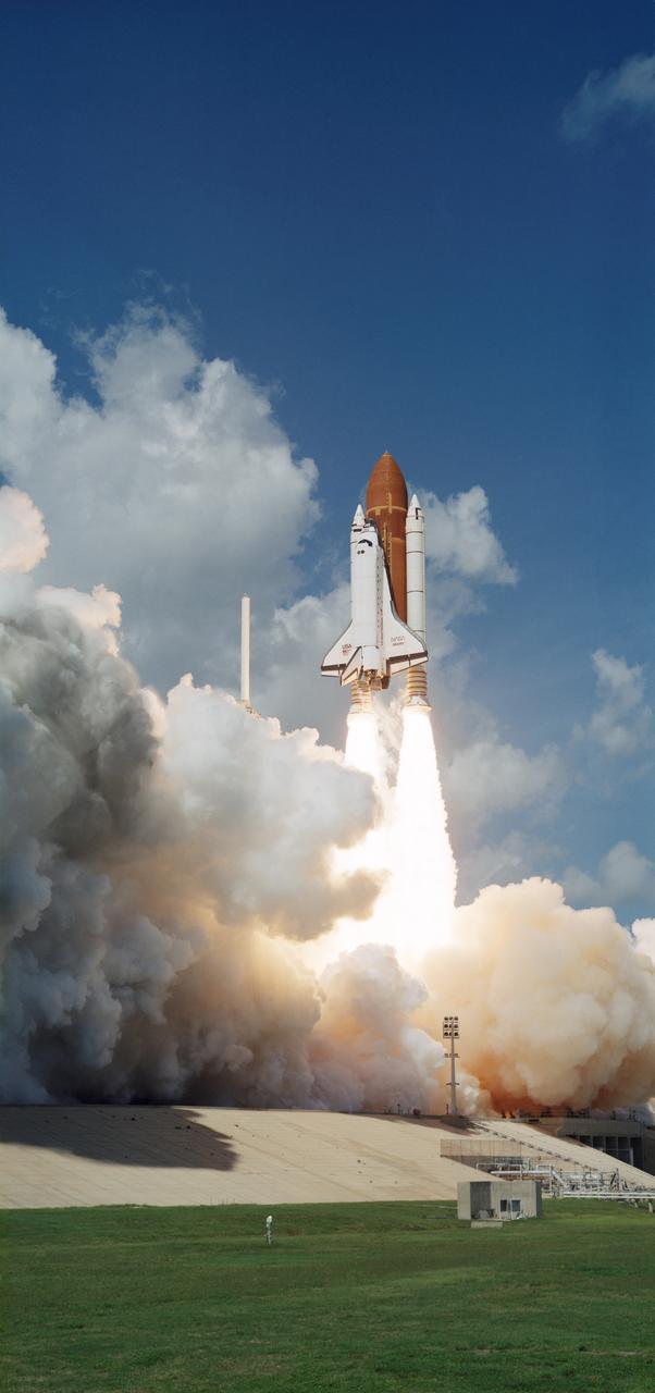 STS034-S-023 (18 Oct. 1989) --- The STS-34 Space Shuttle Atlantis lifts off from Kennedy Space Center&#0146;s launch pad 39-B at l2:53:39 p.m. (EDT) on Oct. 18, 1989, marking the beginning of a five-day mission in space. Atlantis carries a crew of five and the spacecraft Galileo. The Jupiter-bound probe will be deployed from Atlantis some six hours after launch. The journey to the giant planet is expected to take over six years.  Crewmembers for the mission are astronauts Donald E. Williams, Michael J. McCulley, Shannon W. Lucid, Franklin R. Chang-Diaz and Ellen S. Baker. The scene was recorded with a 70mm camera.