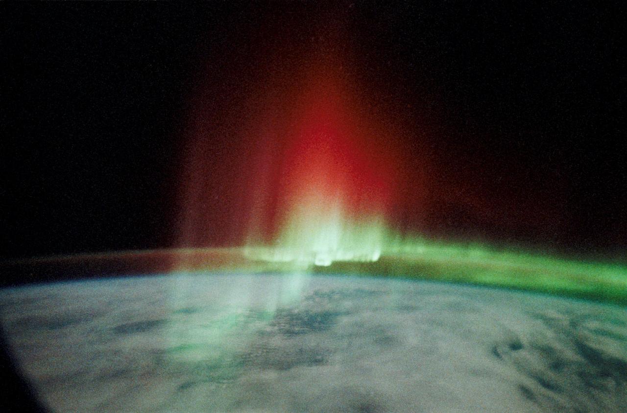 STS039-23-036 (28 April-6 May 1991) --- A 35mm frame of the Aurora Australis, also known as the Southern Lights, photographed from the Space Shuttle Discovery's flight deck by one of its seven crew members. One of the mission objectives was to measure the spectral and spatial characteristics of auroral emissions. While passing over the sunlit portion of Earth, the crew was able to take a number of photos of the various geographic points on the planet; much of the time on nightside passes was devoted to a thorough study and documentation of auroral displays.