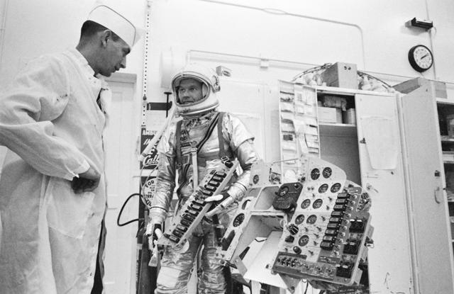 NASA image: MERCURY-ATLAS (MA)-9 - "FRIENDSHIP 7" SPACECRAFT - PRELAUNCH ACTIVITIES - CAPE