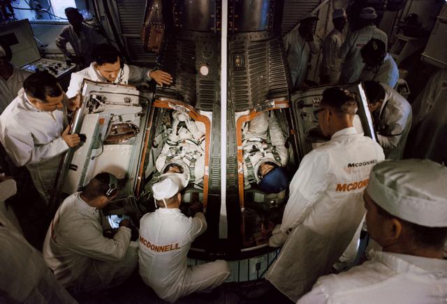 NASA image: INSERTION - ASTRONAUT EDWARD H. WHITE II - MISC. - CAPE
