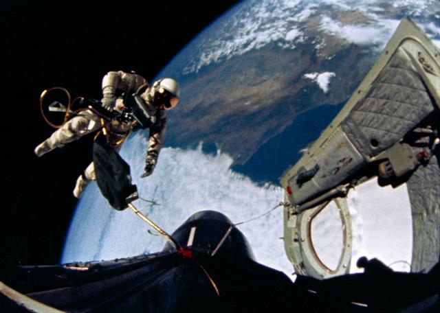 NASA image: EXTRAVEHICULAR ACTIVITY (EVA) - GEMINI-TITAN (GT)-4