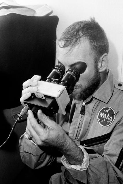 NASA image: ASTRONAUT JAMES A. LOVELL, JR.  - MEDICAL - PREFLIGHT (GEMINI-TITAN [GT]-7) - EYES EXAMINED - CAPE