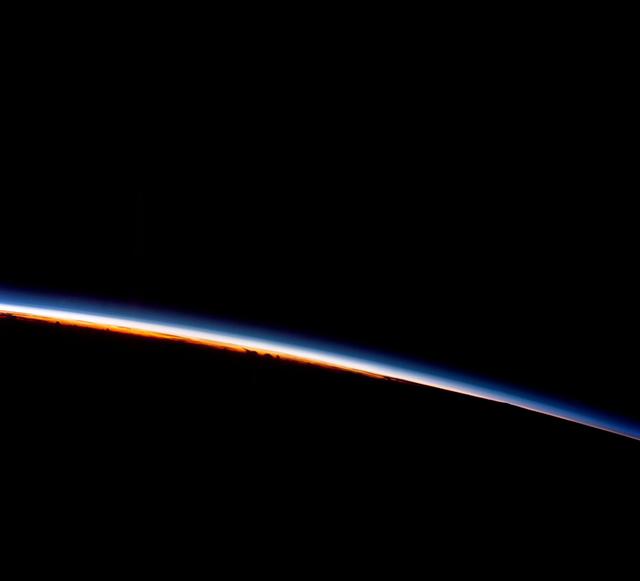 NASA image: GEMINI-TITAN (GT)-8 - (EARTH SKY)(EARTH'S LIMB) - OUTER SPACE