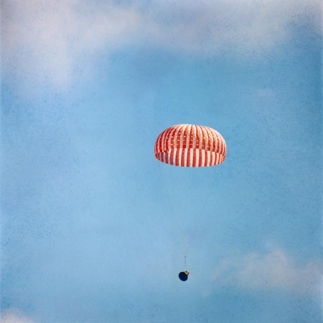 NASA image: GEMINI-TITAN (GT)-11 - RECOVERY - ATLANTIC