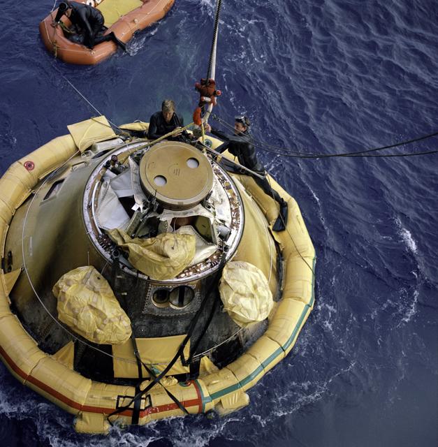 NASA image: Apollo 6 (AS-502) Pacific Recovery