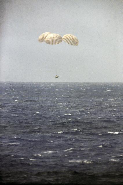 NASA image: Apollo 12 Command Module nears splashdown in the Pacific Ocean