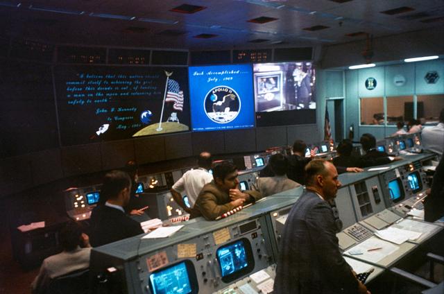 NASA image: Mission Control Center (MCC) - Celebration - Conclusion - Apollo XI Mission - MSC