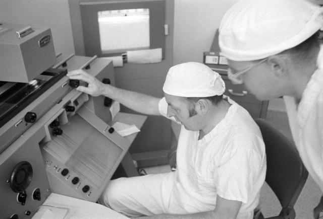 NASA image: LUNAR SAMPLES - APOLLO XI - MSC