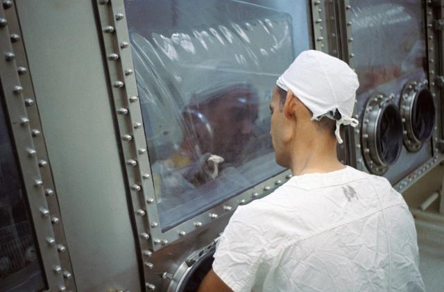 NASA image: LUNAR SAMPLES - APOLLO XI (MICE) - MSC