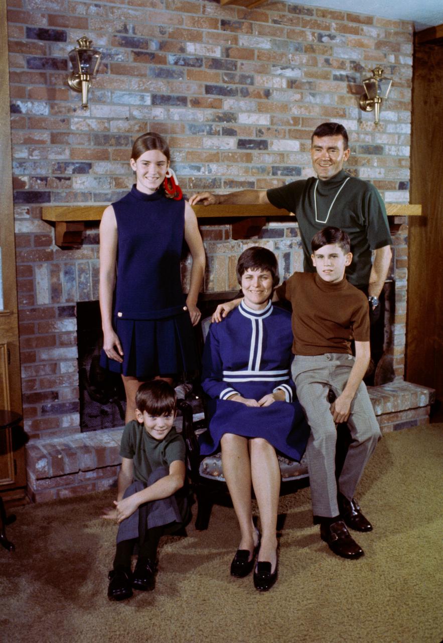 S70-30580 (March 1970) --- This is a family portrait of astronaut Fred W. Haise Jr. and his family.  Haise is the lunar module pilot of the Apollo 13 lunar landing mission.  The family includes: Mary M. (standing on left), born on Jan. 25, 1956; Frederick T. (seated on arm of chair), born on May 13, 1958; Stephen W. (seated on floor), born on June 30, 1961; and Mrs. Haise, the former Mary Griffin Grant.