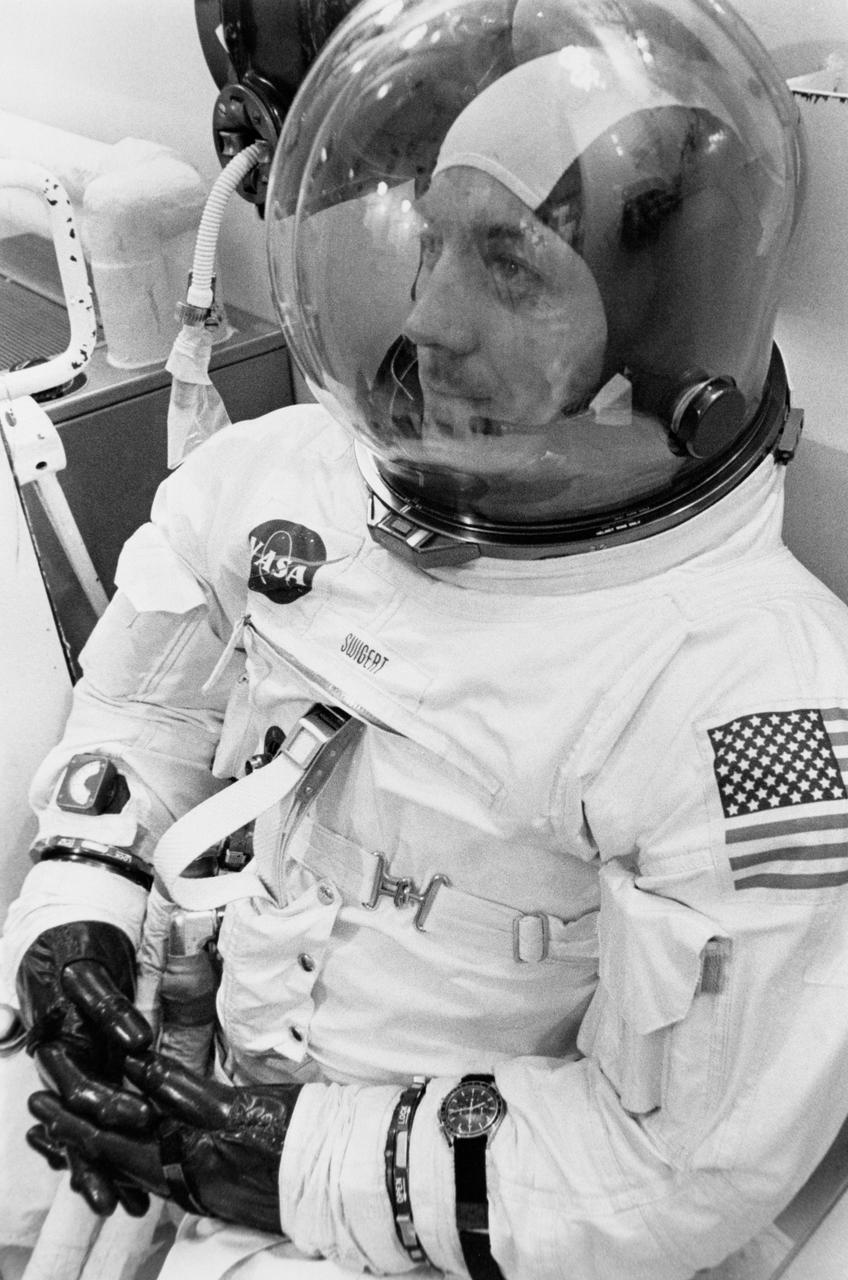 S70-34687 (11 April 1970) --- Astronaut John L. Swigert Jr., command module pilot for the Apollo 13 mission, has just suited up in the Kennedy Space Center's (KSC) Manned Spacecraft Operations Building during the Apollo 13 prelaunch countdown. Minutes later, astronauts Swigert, James A. Lovell Jr. and Fred W. Haise Jr. rode a special transport van over to Pad A, Launch Complex 39, where their spacecraft awaited liftoff. Launch occurred at 2:13 p.m. (EST), April 11, 1970.