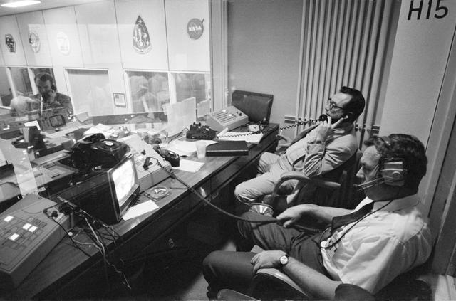 NASA image: Mission Control Center (MCC) View - Apollo 13 Oxygen Cell Failure - MSC