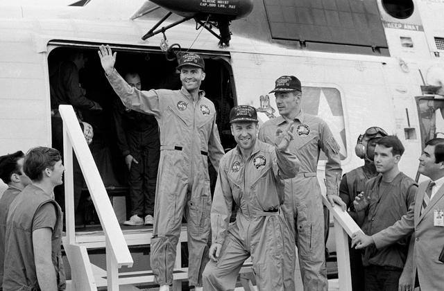 NASA image: Apollo 13 crew arrive on prime recovery ship U.S.S. Iwo Jima