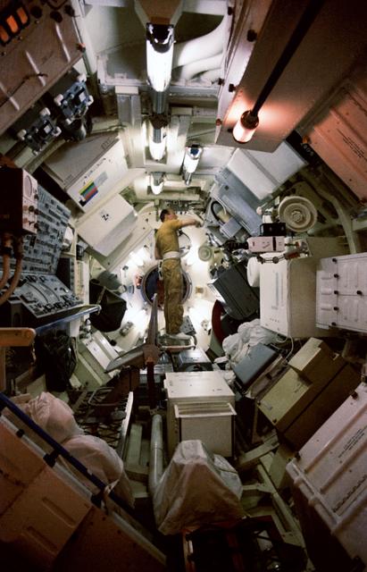 NASA image: SKYLAB (SL) PRIME CREW  - BLDG. 5 - JSC