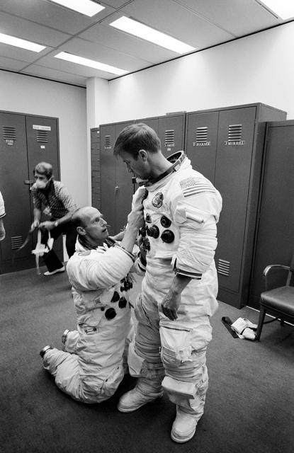 NASA image: ASTRONAUT CONRAD, CHARLES - SKYLAB-II - JSC