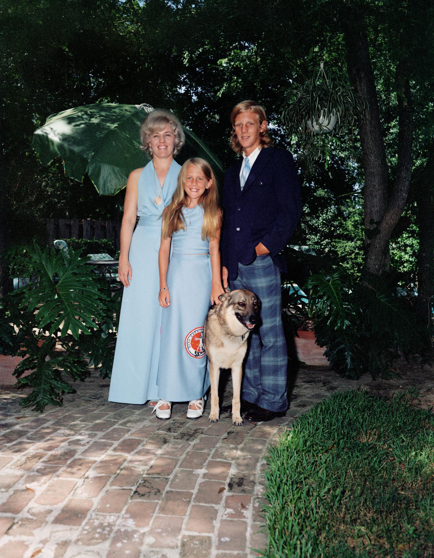 Al Bean's wife, two children, and dog