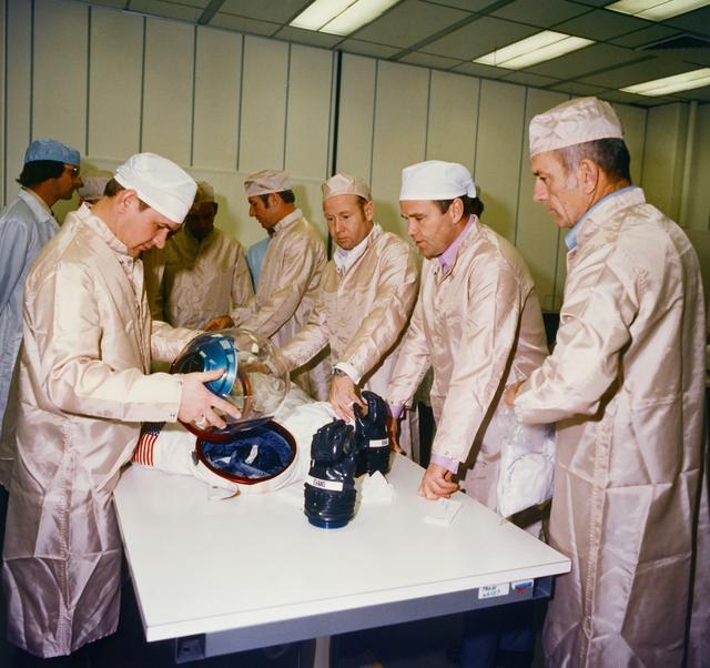 ASTRONAUT ACTIVITY - APOLLO-SOYUZ TEST PROJECT (ASTP) - SOFTWARE - KSC