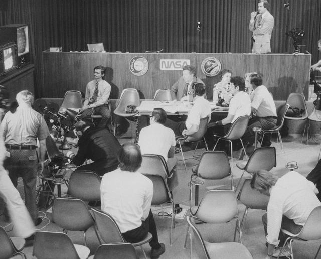 NASA image: Protocol - Apollo-Soyuz Test Project (ASTP) Press Activity - JSC