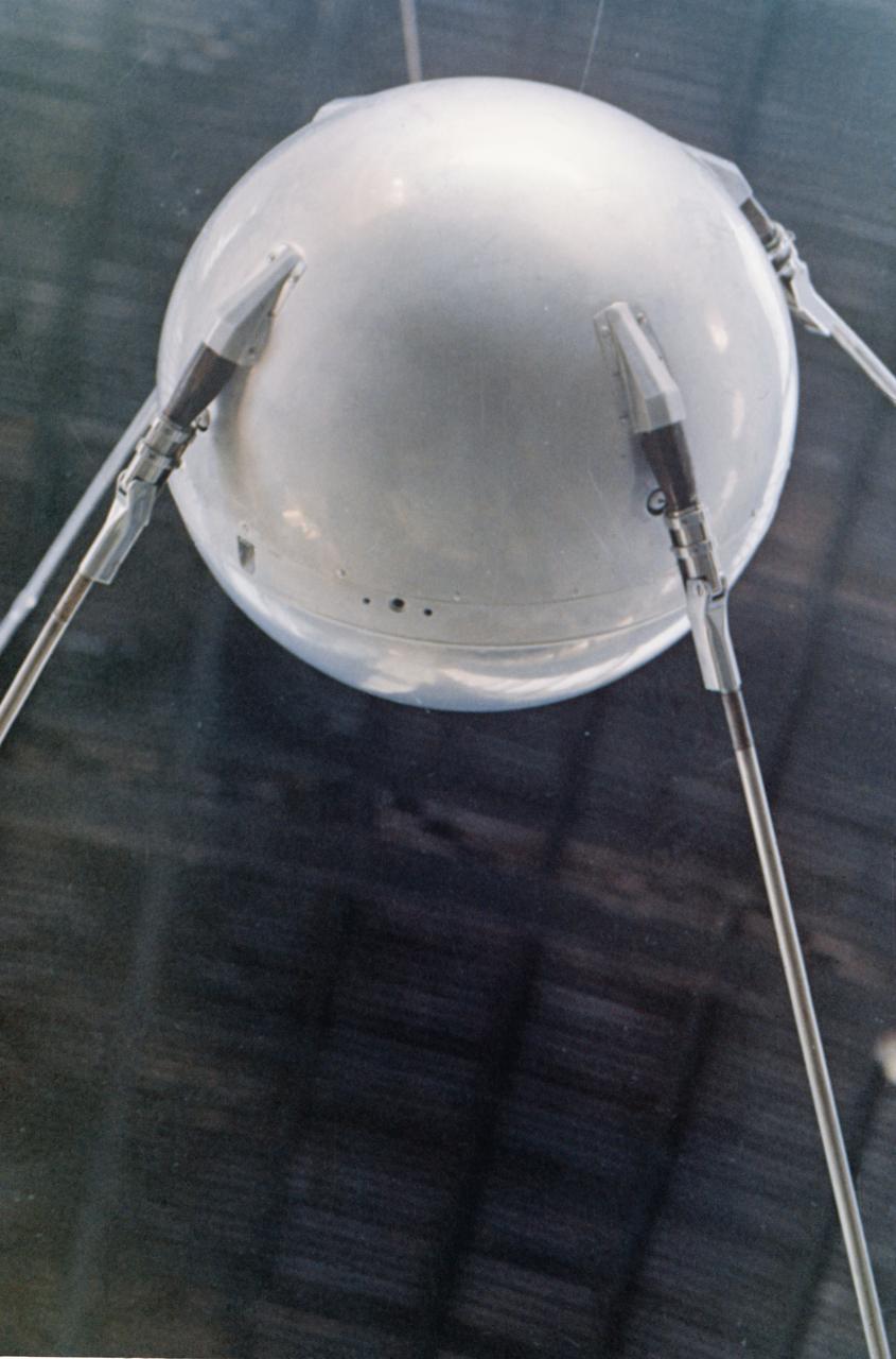 S76-22361 (June 1975) --- A close-up view of the full-scale mockup of the Sputnik 1 spacecraft on display at the Soviet Pavilion at the Paris Air Show, France. Photo credit: NASA or National Aeronautics and Space Administration