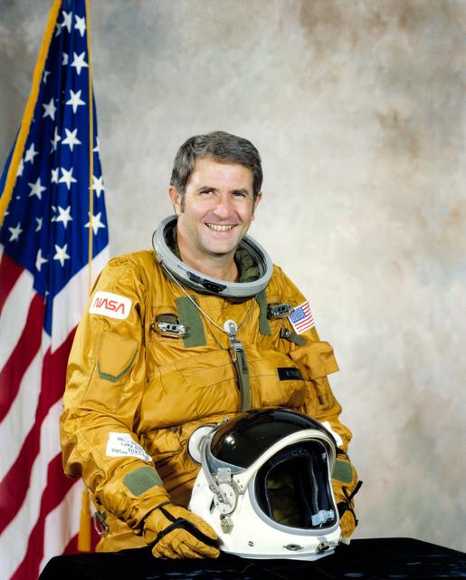 NASA image: OFFICIAL PORTRAIT - TRULY, RICHARD, ASTRONAUT