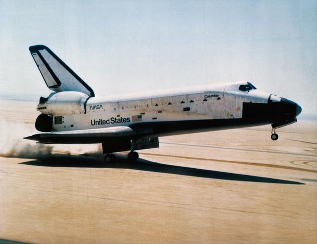 NASA image: SPACE SHUTTLE ORBITER COLUMBIA - TOUCHDOWN - EDWARDS AFB (EAFB), CA