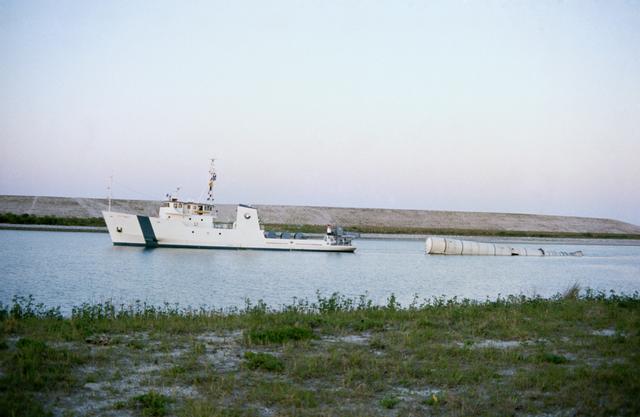 NASA image: UTC LIBERTY AND FREEDOM RETURN - SOLID ROCKET BOOSTER (SRB) - PORT CANAVERAL, FL