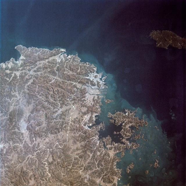 NASA image: INFLIGHT (EARTH VIEWS) - STS-2