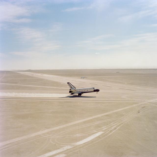 NASA image: LANDING - STS-3 - NORTHRUP STRIP, NM