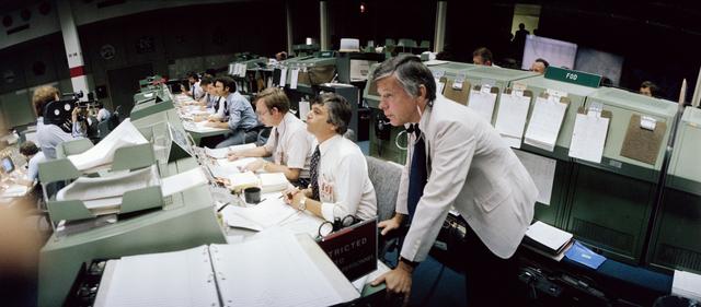 NASA image: INFLIGHT (MISSION CONTROL CENTER [MCC]) - JSC