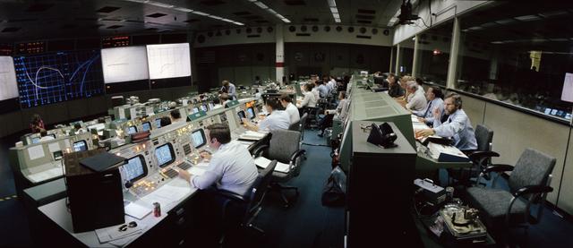 NASA image: INFLIGHT (MISSION CONTROL CENTER [MCC]) - JSC